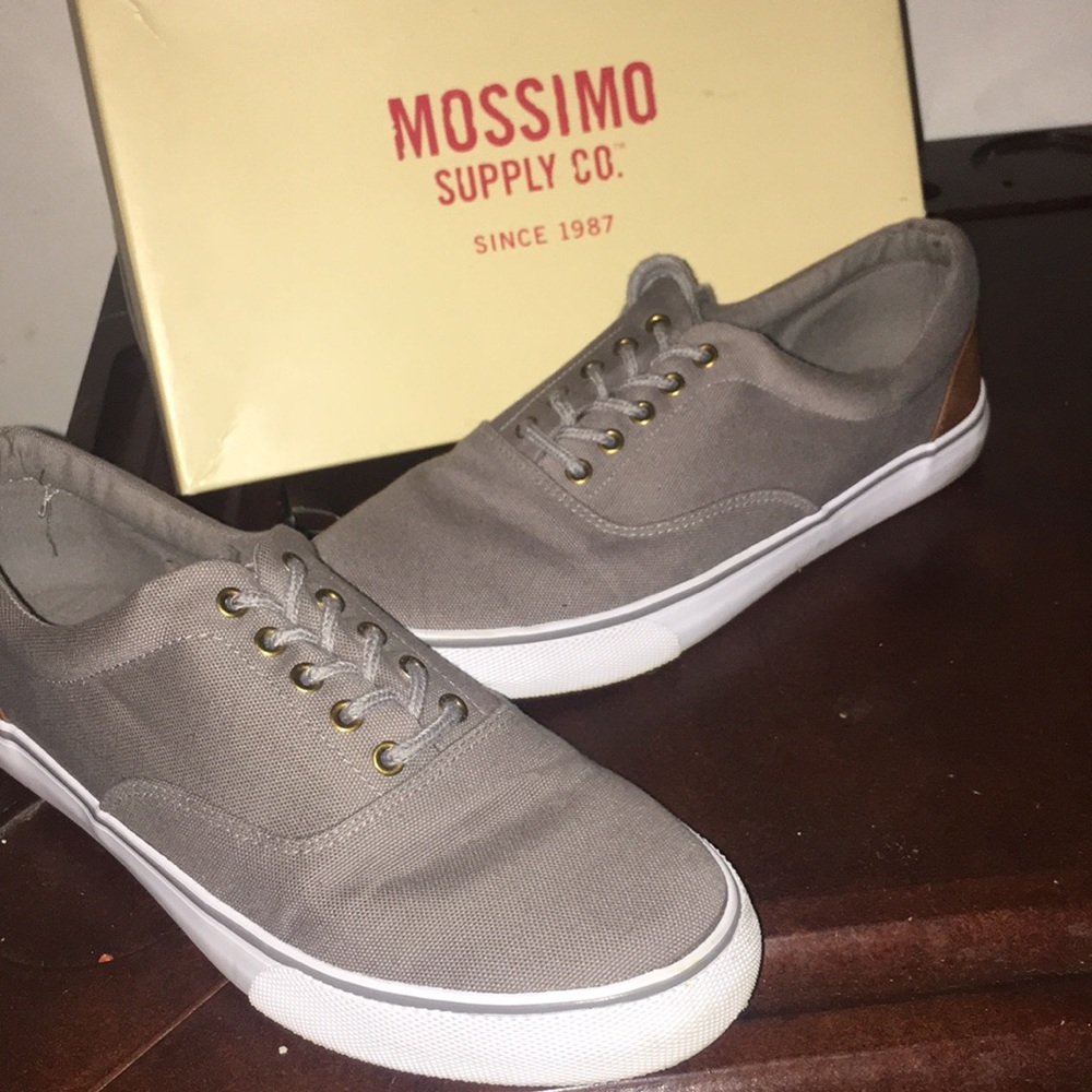 Mossimo shoes